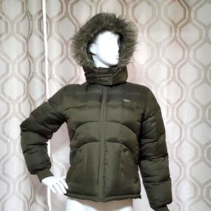 Reebok army green hooded puffer jacket